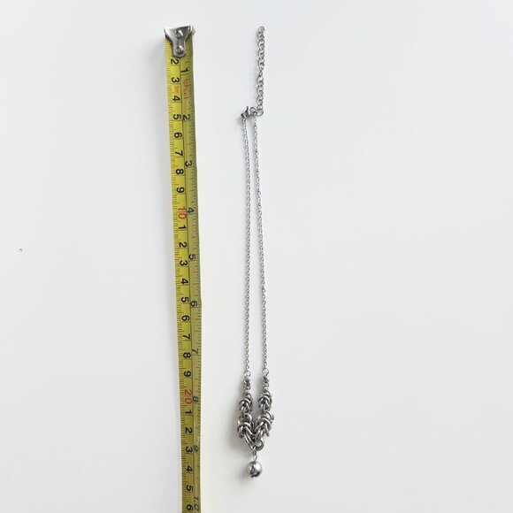 Silver Hematite pearl chainmaille choker necklace with a small silver chain - Picture 6 of 9